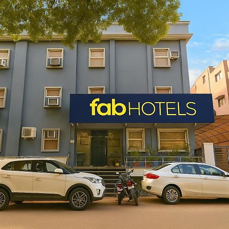 Fabhotel Lord Inn Nova Deli Exterior foto
